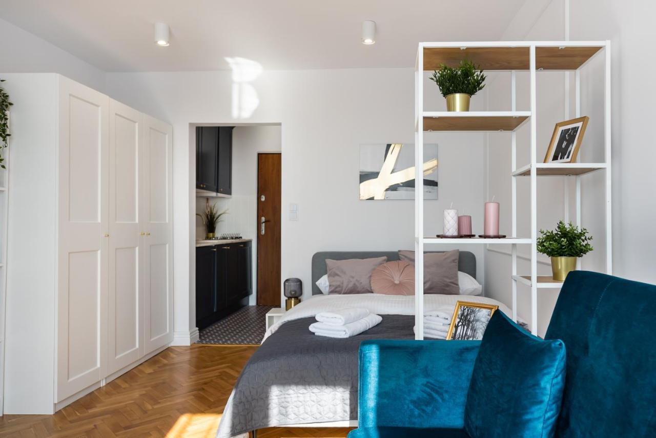 Metro Dworzec Gdanski Elegant Studio Apartment Warsaw Exterior photo